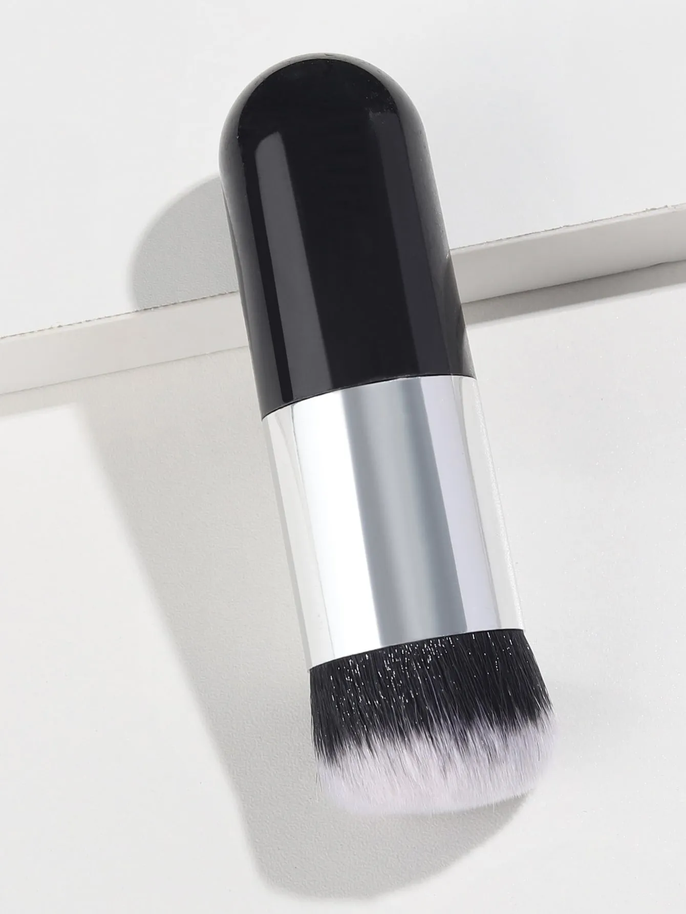 1pc Foundation Brush